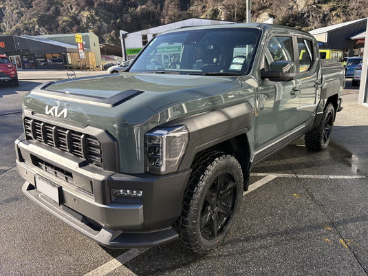 Kia Tasman (2025) on BGW Legend