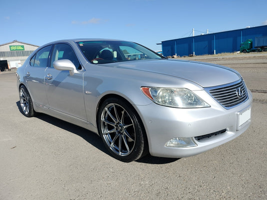 Lexus LS460 (2007) on BGW Circuit