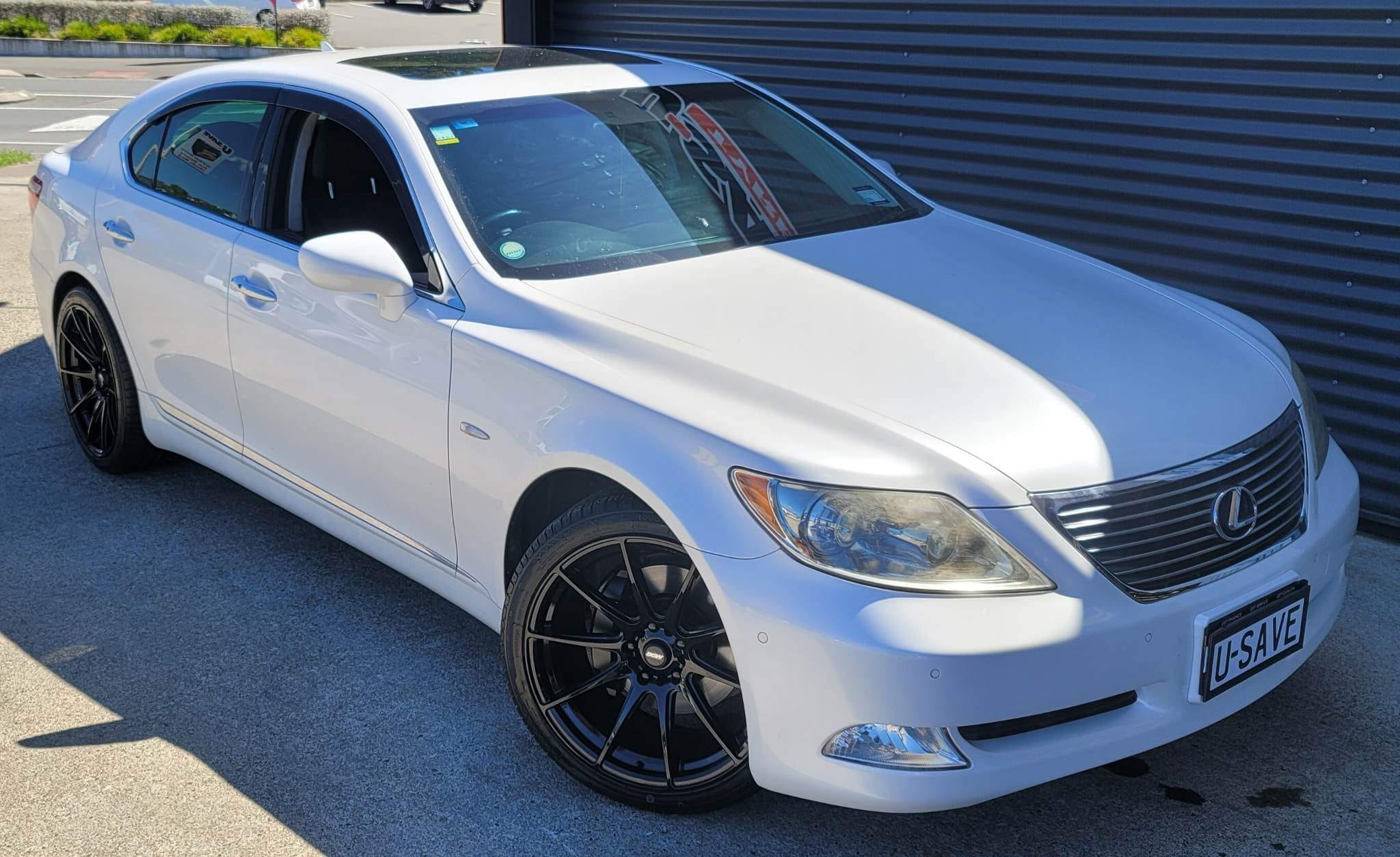 Lexus LS460 on BGW Circuit – BG Marketing