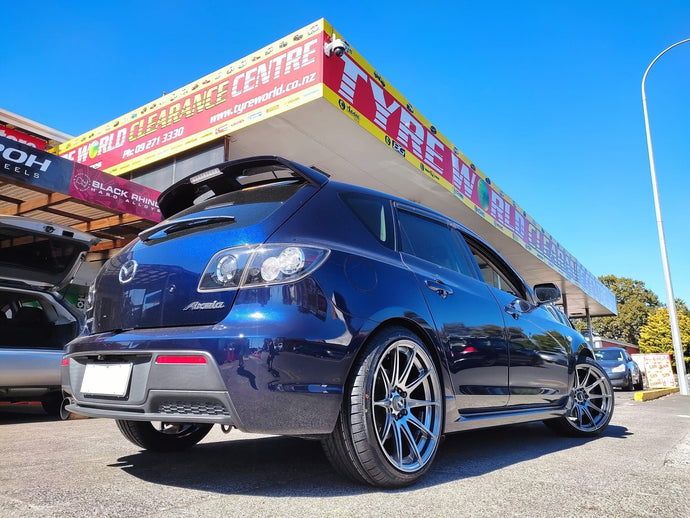 Mazda 3 (2008) on BGW Circuit