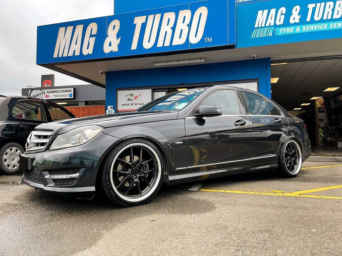 Mercedes Benz C250 on Covert CV4