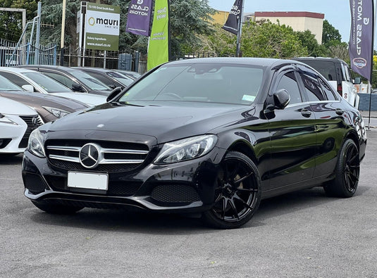 Mercedes Benz C180 (2015) on BGW Circuit