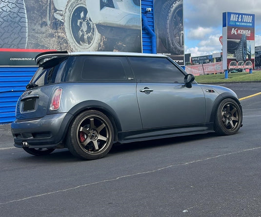 Mini Cooper (2006) on BGW JD-R