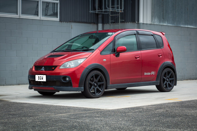 Mitsubishi Colt Version R (2007) on BGW JD-7