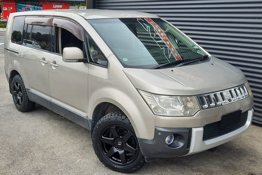 Mitsubishi Delica (2008) on BGW Beast