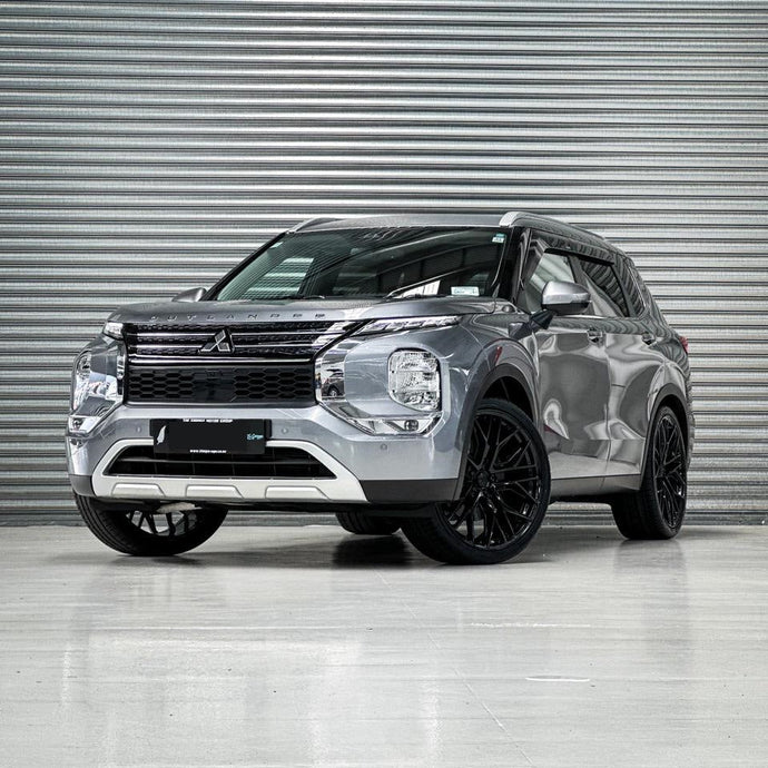 Mitsubishi Outlander (2024) on BGW Modena