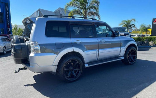 Mitsubishi Pajero on Covert RV2