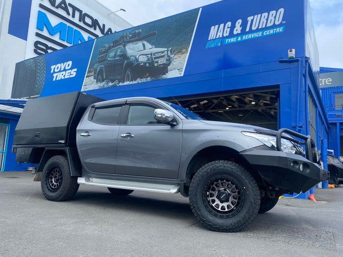 Mitsubishi Triton ROH Assault