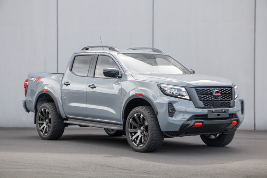 Nissan Navara PRO 4X (2025) on Covert RV3