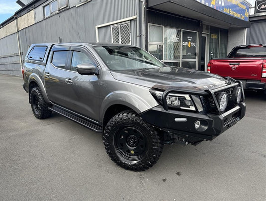 Nissan Navara ST-X (2021) on ROH Blak Trak