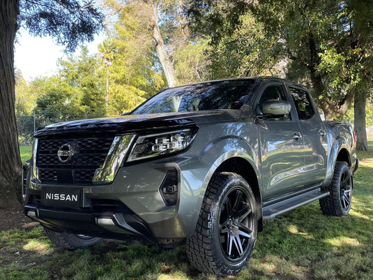 Nissan Navara (2023) on BGW Capone