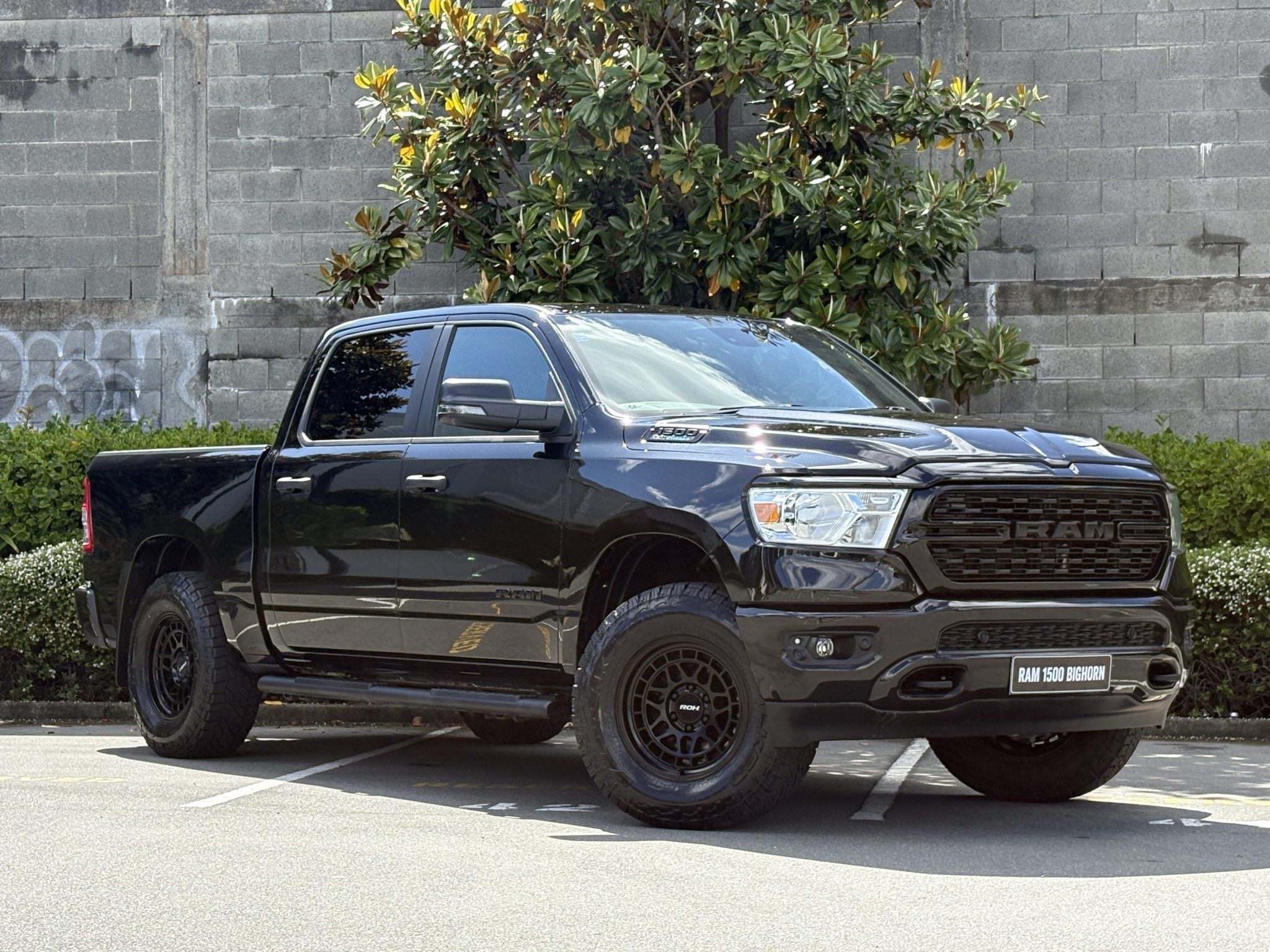 Ram 1500 (2025) on ROH Lotus – BG Marketing