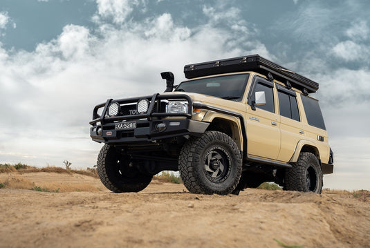 Toyota 76 Series Land Cruiser on ROH Vulcan
