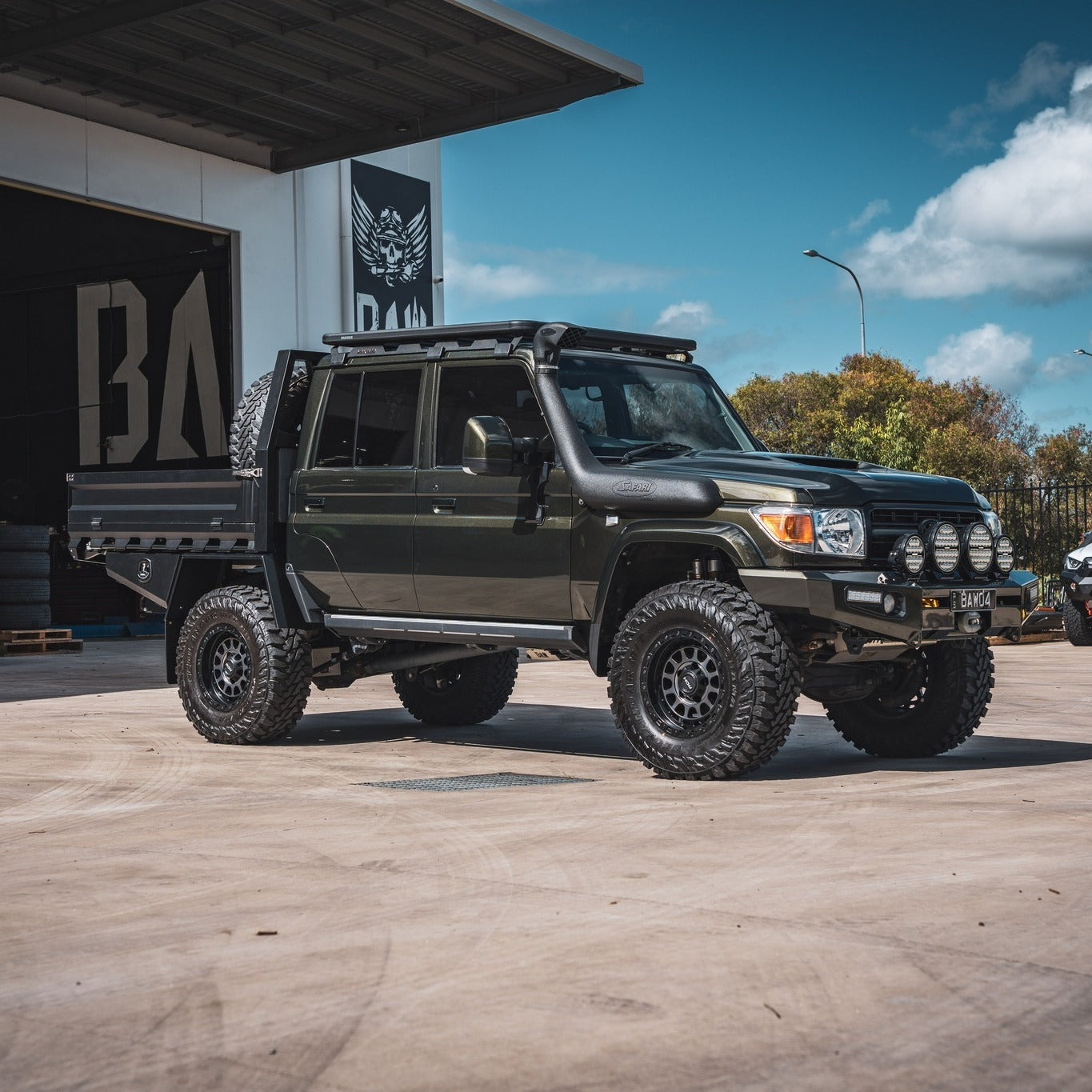 Toyota Land Cruiser 79 Series on ROH Assault – BG Marketing