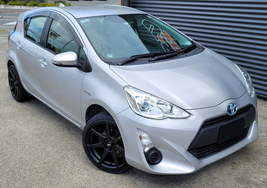 Toyota Aqua on BGM JD-7