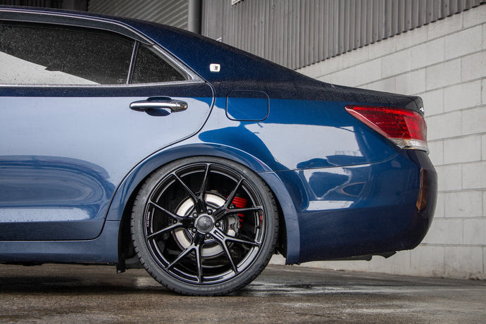 Toyota Crown (2014) on BGW Ritz
