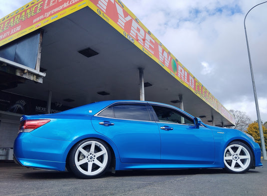 Toyota Crown fitted with BGW DC Six wheels in white finish