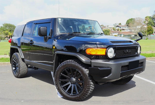 Toyota FJ Cruiser (2012) on BGW Cruze