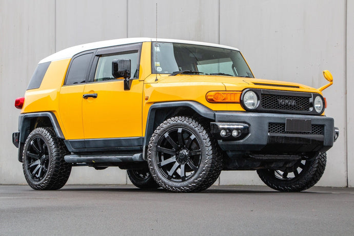 Toyota FJ Cruiser on Covert RV3