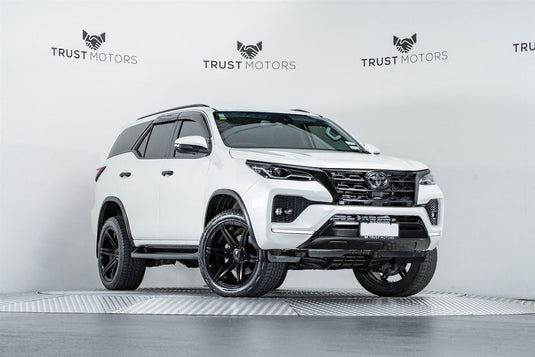 Toyota Fortuner (2022) on BGW Tempest