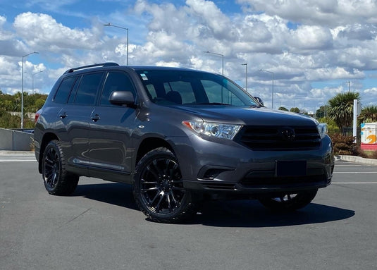 Toyota Highlander (2011) on Covert RV4