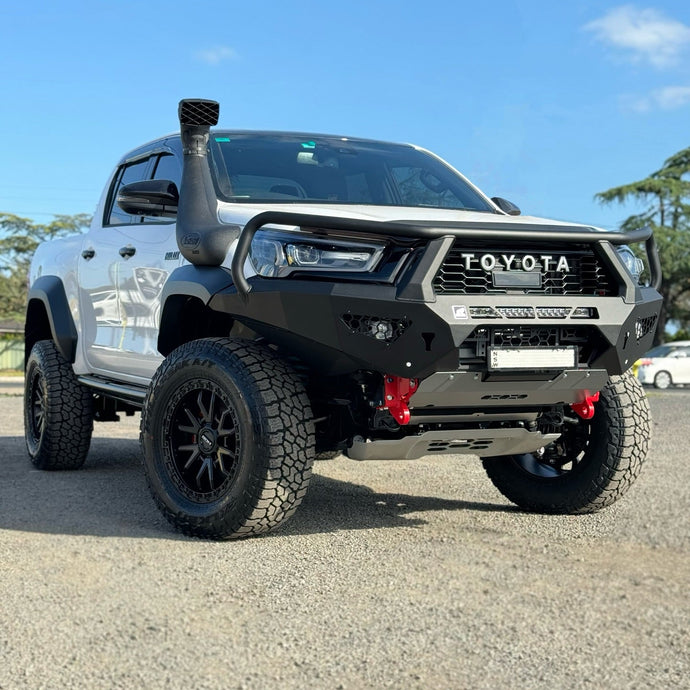 Toyota Hilux on ROH Raid