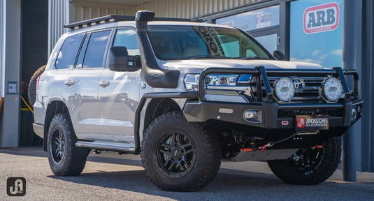 Toyota Land Cruiser 200 Series on ROH Hammer