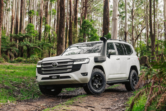 Toyota Land Cruiser 300 Series on ROH Rock 6