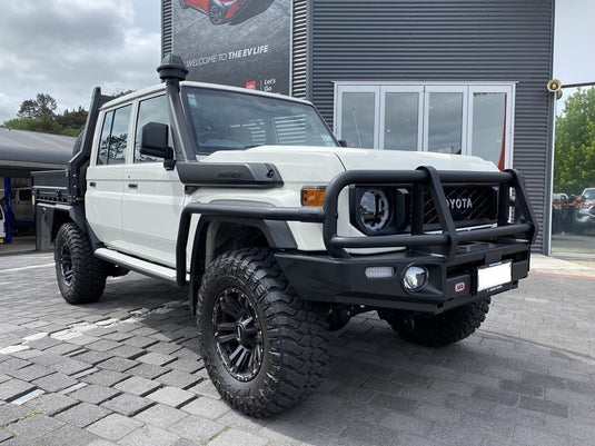 Toyota Land Cruiser 70 Series on ROH Vapour