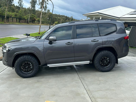 Toyota Land Cruiser 300 Series (2025) on ROH Arc