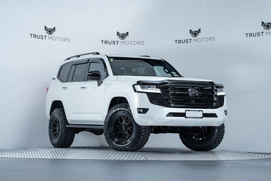 Toyota Land Cruiser 300 series (2022) on ROH Crawler