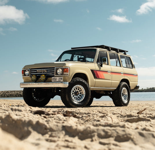 Toyota Land Cruiser 60 Series (1983) on ROH Assault