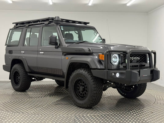 Toyota Land Cruiser 76 Series (2025) on ROH Assault