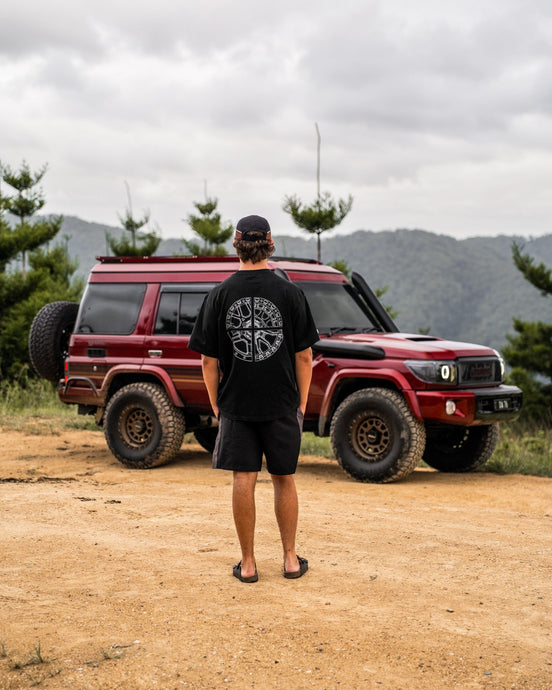 Toyota Land Cruiser 76 Series on ROH Assault