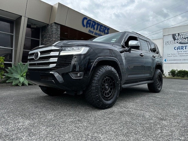 Toyota Land Cruiser 300 Series (2023) on ROH ASSAULT