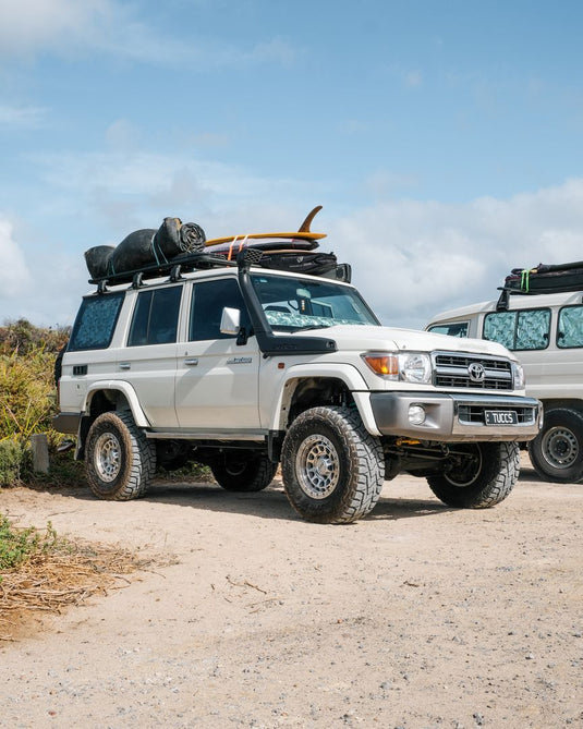 Toyota Land Cruiser 76 Series on ROH Assault