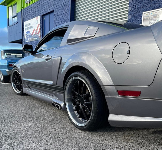 FORD MUSTANG Ford Mustang on Covert CV4