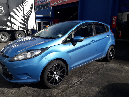 FORD FIESTA Ford Fiesta on 16