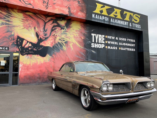 PONTIAC BONNEVILLE Pontiac Bonneville (1961) on Ridler R695