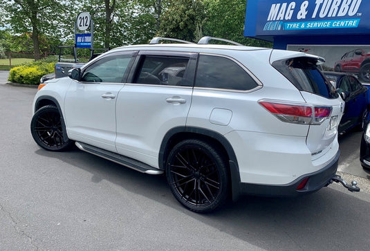 TOYOTA HIGHLANDER Toyota Highlander on BGW Prost