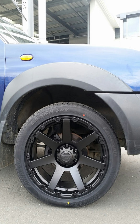NISSAN NAVARA Nissan D22 on BGW Vader