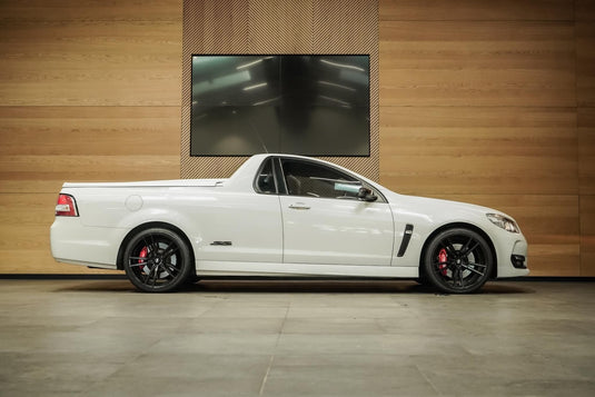 HOLDEN COMMODORE VE-VF Holden Commodore VF2 Redline (2015) on BGW Sussex