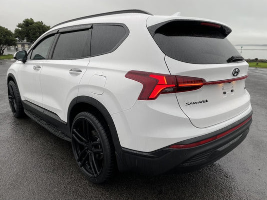 HYUNDAI SANTA FE Hyundai Santa Fe on Covert CV3