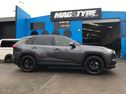 TOYOTA RAV4 / VANGUARD Toyota RAV4 on BGW Torque