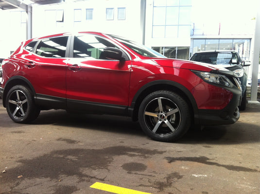 NISSAN QASHQAI / DUALIS Nissan Qashqai on BGW Torque