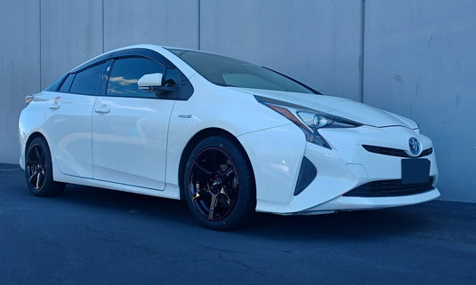 TOYOTA PRIUS Toyota Prius (2016) on BGW JD-6