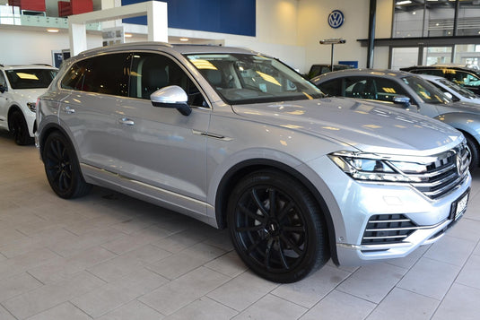 VOLKSWAGEN TOUAREG VW Touareg on BGW Pursuit
