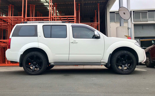NISSAN PATHFINDER Nissan Pathfinder (2012) on BGW Beast