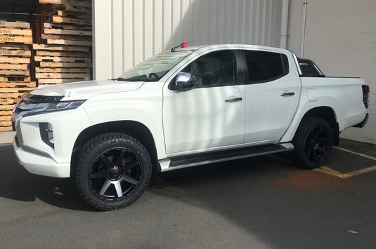 MITSUBISHI TRITON Mitsubishi Triton on BGW Vader