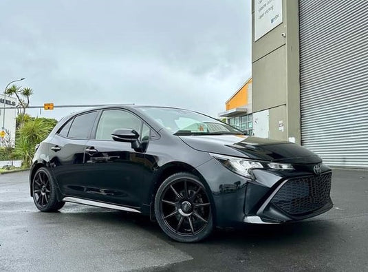 TOYOTA COROLLA / BLADE Toyota Corolla (2018) on 18